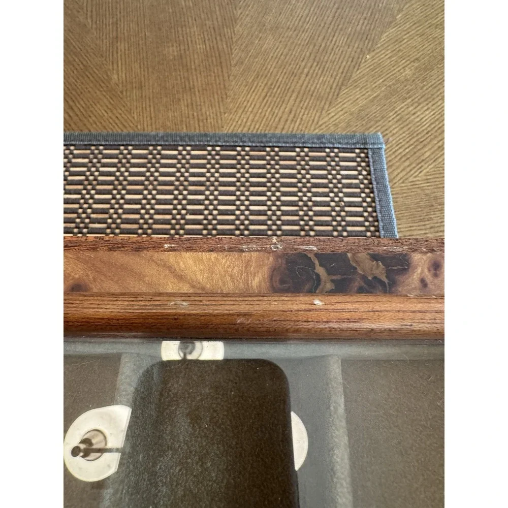 Agresti burl wood